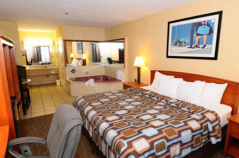 Western Palm Garden Hotel